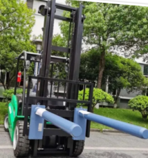 杭州冠航鋰電池叉車(chē)順利交付某化纖廠